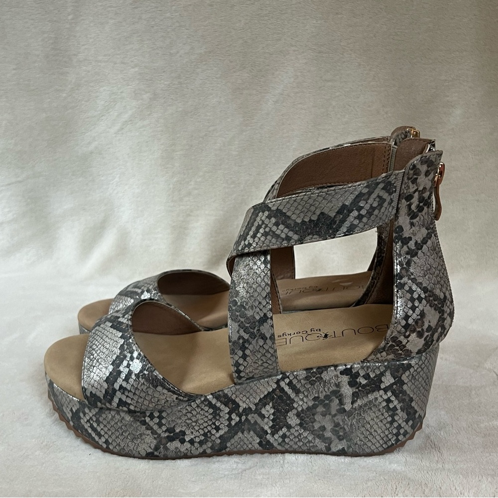 Snake Print Wedge Sandals - Gray